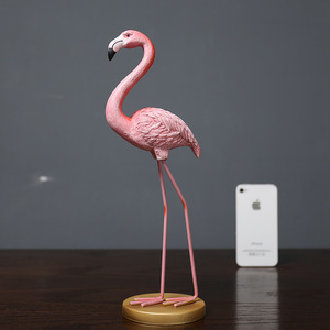 Juego de decoración creativa de flamencos de resina para sala de estar, decoración del hogar de estilo escandinavo, adorno de escritorio, paquete de varias piezas - Product Image 4