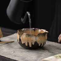 Ensemble de cérémonie du thé quatre pièces en céramique style chinois moderne, avec glaçure de four à motifs floraux, comprenant un bol à matcha, un support pour Chasen et un support Hyakumoto