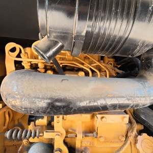 Excavatrice sur chenilles Caterpillar 303.5E bien entretenue pour travaux agricoles et aménagement paysager résidentiel - Product Image 5