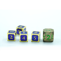 Mini or numéro 6 faces polyédrique simple forme carrée de dés en métal bleu en alliage de zinc pour les jeux de société DnD