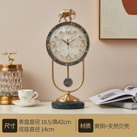 Horloge de table éléphant en laiton de luxe léger, populaire sur TikTok, cadran coloré, silencieuse, à piles, décoration d'intérieur, best-seller