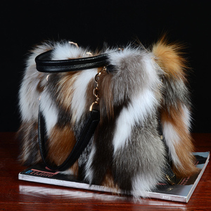 Borsa di lusso MWFur pelliccia di volpe argentata con borsa da donna monospalla da donna in pelliccia di volpe - Product Image 5