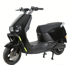 Nouveau modèle de scooter électrique noir à deux <span class=keywords><strong>places</strong></span> avec frein à disque de 12 pouces, vélo électrique pour adultes, déplacements urbains - Product Image 4