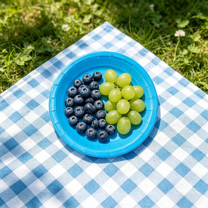 Party Love - Platos Desechables Redondos de Polipropileno Azul de 17 cm, Aptos para Alimentos, para Fiestas y Campamentos, Paquete de 8 - Product Image 4