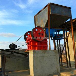 Mini concasseur de roche à faible investissement, liste de <span class=keywords><strong>prix</strong></span>, équipement de concassage de pierres 1-5 TPH pour mini usine de traitement de l'or - Product Image 3