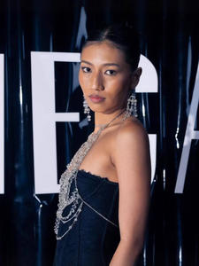 फेस्टिवल पार्टी मेटल क्लबवियर सेक्सी पारदर्शी डायमंड नाइट क्लब रेव चेन चमकदार शीर्ष बॉडी गहने - Product Image 4