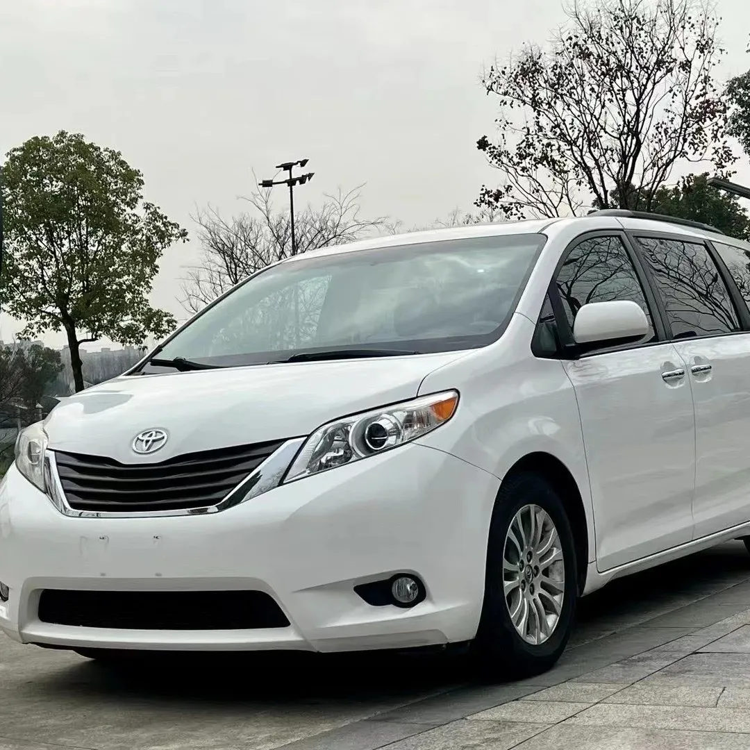 2011 second-hand car Used Mini Van 3.5L Fairly used Toyota Sienna car for sale