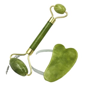 Masajeador Facial de Rodillo de <span class=keywords><strong>Jade</strong></span> Dispositivo de Rodillo de Doble Cabeza Antienvejecimiento para Rejuvenecimiento Adelgazante de Estiramiento Facial - Product Image 1