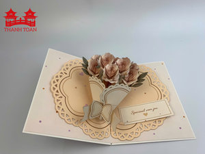 Carte de vœux en papier avec bouquet de fleurs 3D écologique fait main, design élégant de roses pour les cadeaux d'anniversaire - Product Image 2