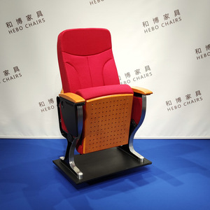Chaise d'auditorium Manwa Expo HB603 avec accoudoirs en hêtre rouge pour les écoles, les théâtres et les salles de conférence - Product Image 4