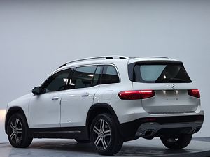 Se Busca Agente Exclusivo: Auto Usado <span class=keywords><strong>Mercedes</strong></span>-Benz GLB180 2022 1.3T 7DCT FWD, Asientos Eléctricos, Techo Panorámico, Directo de Fábrica, en Stock - Product Image 3