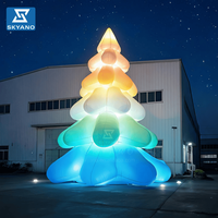 Sapin de Noël gonflable coloré, design artistique de sapin de Noël gonflable