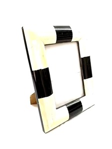 Cadres photo décoratifs en incrustation d'os et de résine élégants fabriqués à la main pour les mariages et l'affichage de souvenirs spéciaux à la maison - Product Image 3