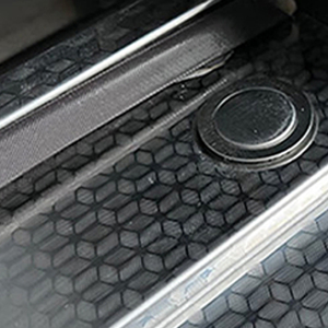 Porte d'entrée double Skyland en alliage d'aluminium de style français avec isolation thermique et pivot en fer forgé pour entrée de villa - Product Image 6