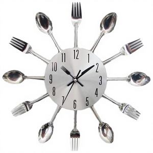 Yaratıcı Ev Dekorasyonu Mutfak Bıçağı Çatal İğne Görünümlü Analog Duvar Saati Metal Modern Kuvars Oturma Odası Duvar Saati - Product Image 4