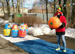 Trò chơi Bowling bơm hơi Bowling Matryoshka, búp bê Nga hình ghim-6 miếng và bóng bơm hơi-1 miếng - Product Image 4