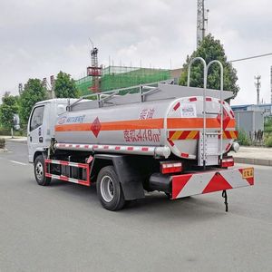 รถบรรทุกน้ำมันดีเซล/เบนซินแบบเคลื่อนที่ DONGFENG 4x2 5M3 6M3 พร้อมหัวจ่ายน้ำมัน รุ่นขายดี - Product Image 4