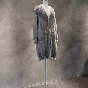 Abrigo de Piel Tejido a Mano Estilo Francés Vintage, Corte Ajustado, para Embarazadas, de Lana/Viscosa, con Líneas Decorativas - Product Image 5