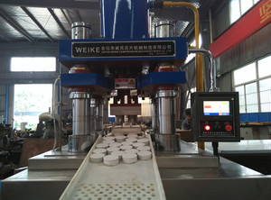 <span class=keywords><strong>Presse</strong></span> hydraulique à quatre colonnes et trois poutres 6,8T 24,1 kilowatts <span class=keywords><strong>Presse</strong></span> hydraulique pour le pressage de matériaux de type feuille - Product Image 4