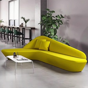 Canapé d'angle en velours et cuir de veau personnalisable pour le bureau, idéal pour les réunions d'affaires, les négociations, les salles d'attente et les espaces de réception - Product Image 1