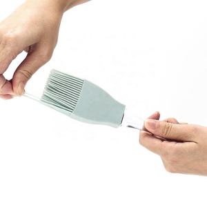 Cepillo de aceite de silicona suave personalizado, para hornear <span class=keywords><strong>Barba</strong></span>, pastelería, con mango de plástico, venta al por mayor - Product Image 5