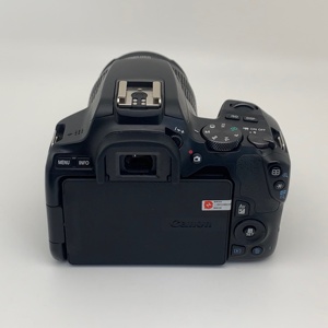 Cámaras <span class=keywords><strong>Canon</strong></span> 200D II 250D <span class=keywords><strong>de</strong></span> <span class=keywords><strong>Segunda</strong></span> <span class=keywords><strong>Mano</strong></span> al Por Mayor, 18-55mm, 4K, 24.1MP, WiFi, DSLR, Certificadas para Vlogging, Usadas - Product Image 4