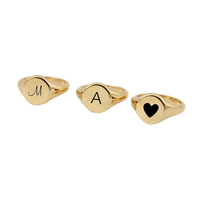 Bagues personnalisées en acier titane plaqué or 18 carats avec logo, disques simples en acier inoxydable poli miroir gravés pour fiançailles et anniversaire