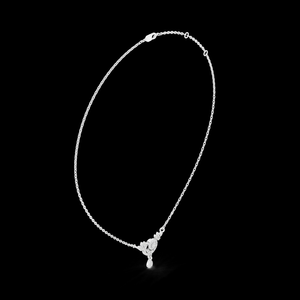 Elegante Colgante de Diamantes en Forma de Media Luna con Diseño Floral Plateado para Uso Diario y Bodas - Product Image 1