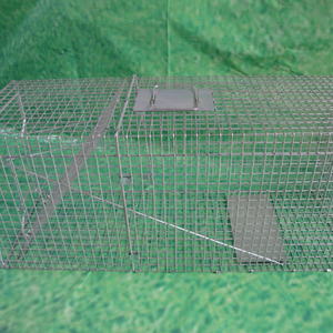 Facile mobilité et stockage maille robuste galvanisé pliable Piège <span class=keywords><strong>à</strong></span> animaux vivants pliant piège <span class=keywords><strong>à</strong></span> chien cage piège <span class=keywords><strong>à</strong></span> <span class=keywords><strong>loup</strong></span> - Product Image 1