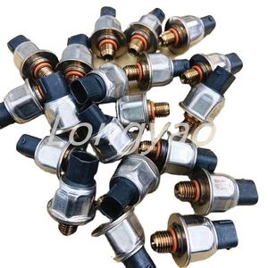 58840-26600-71 43PP7-1 588402660071 43PP7-1 датчик давления в топливной рампе 43PP7-1 43PP7 1 43PP71 43PP7-1E 31250748 29425687 - Product Image 3