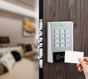 Control de acceso de relé dual impermeable independiente 12-28V AC/DC 13,56 MHz lector de teclado de tarjeta de código de proximidad Control de acceso de dos puertas - Product Image 1