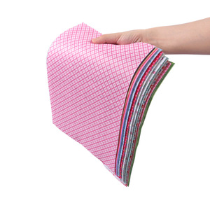 FOSKA Matériau en polyester Surface lisse 12*8 pouces Carrés de feutre artisanal colorés <span class=keywords><strong>pour</strong></span> que les enfants dessinent et fabriquent tranquillement de petits objets artisanaux - Product Image 5