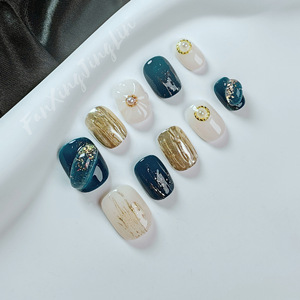 Nouvelle armure de main pure 3D court carré <span class=keywords><strong>bleu</strong></span> <span class=keywords><strong>marine</strong></span> rétro luxe <span class=keywords><strong>or</strong></span> gaufrage tempérament manucure de haute qualité presse sur les ongles - Product Image 1