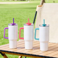 Vente en gros de gobelets de voyage vierges de 40 oz, gobelet isotherme en acier inoxydable de 40 oz, anti-fuite, avec poignée et paille pour impression par sublimation