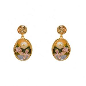 Pendientes de Oro con Diseño Geométrico de Perlas de Imitación y Diamantes al Estilo Retro Francés, Modernos y Versátiles para Mujer, Diseño de Nicho, Ideales para Fiestas - Product Image 4
