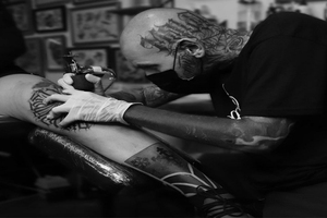Soporte de Brazo Ajustable para Tatuajes, Antideslizante, Marco de Acero Inoxidable, Impermeable, Plegable, para Estudio - Product Image 6
