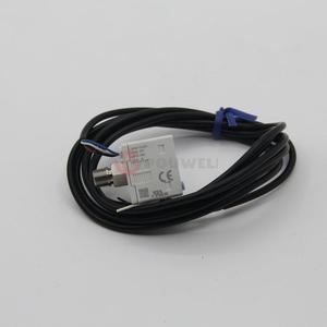 Capteur numérique industriel PPX-R10N-6M-KA en acier inoxydable pour huile, gaz, eau, air - Product Image 1
