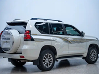 Pour Toyota Prado 2018 3.5L Transmission Automatique SUV Tout-terrain 7 Places 4x4 Conduite à Gauche Essence 250-300 Ch Émission Euro VI