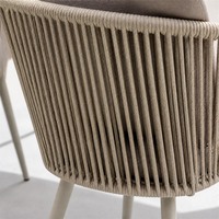 Ensemble de mobilier de salle à manger extérieur pour hôtel, complexe hôtelier, café et jardin, en aluminium, résistant à l'eau, avec chaises et table en rotin tressé pour terrasse