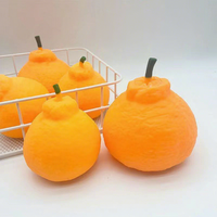 Stressverlichtende speelgoedjes Creatieve fruitspeelgoedjes Langzaam terugverende stressverminderende simulatie Oranje knijp- en muziek-speelgoedjes