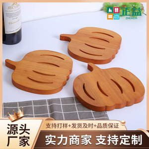 Alfombrilla aislante de calor con forma de calabaza de madera para fiestas, aperitivos, barbacoas al aire libre, posavasos, logotipo personalizable disponible - Product Image 5