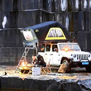 <span class=keywords><strong>Voyager</strong></span> Pro 4 personnes Hard Shell Tente de toit 4x4 Véhicule Overland Adventure SUV Pickup Offroad Camping Étanche RTT Wild Land - Product Image 6