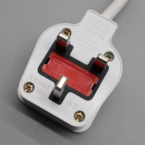 Saudi-Arabien <span class=keywords><strong>Kenia</strong></span> 3-Wege 3-fach Steckdosenleiste mit Schutzvorrichtung IP44 Zertifiziert 2500W - Product Image 5