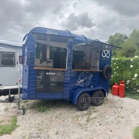 Vente flash Remorque à chevaux Food truck Chariot à glaces Bar à bière mobile Restauration de rue Remorque à chevaux vintage personnalisée pour les fêtes