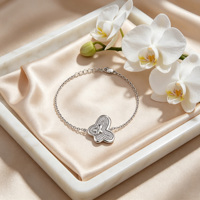Bracelet pour femme en argent sterling 925 haut de gamme, élégant bracelet jonc avec des breloques serties de zirconiums cubiques tendance