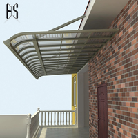 Auvent de protection UV personnalisé de haute qualité avec structure en alliage d'aluminium et toit en polycarbonate pour auvent extérieur, balcon ou terrasse