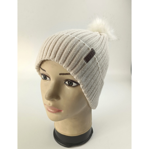 Bonnet d'hiver <span class=keywords><strong>en</strong></span> tricot côtelé avec pompon <span class=keywords><strong>en</strong></span> <span class=keywords><strong>fausse</strong></span> <span class=keywords><strong>fourrure</strong></span>, design personnalisé - Product Image 4