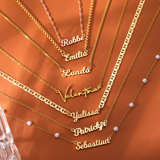 Custom Jewelry Personalized Luxury Letter Pendant Engrave 18K Gold Plated Stainless Steel Charms Nameplate Name Necklace