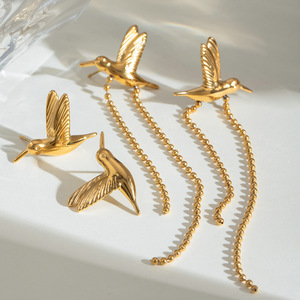 Boucles d'oreilles à clip en forme d'oiseau doré avec chaîne perlée, bijoux de mode pour soirée - Product Image 4