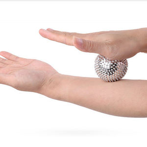 Juego de 2 uds. De acupresión de mano, terapia puntiaguda, masajeador magnético, rodillo magnético, juego de bolas de masaje, juguete de bola magnética - Product Image 3